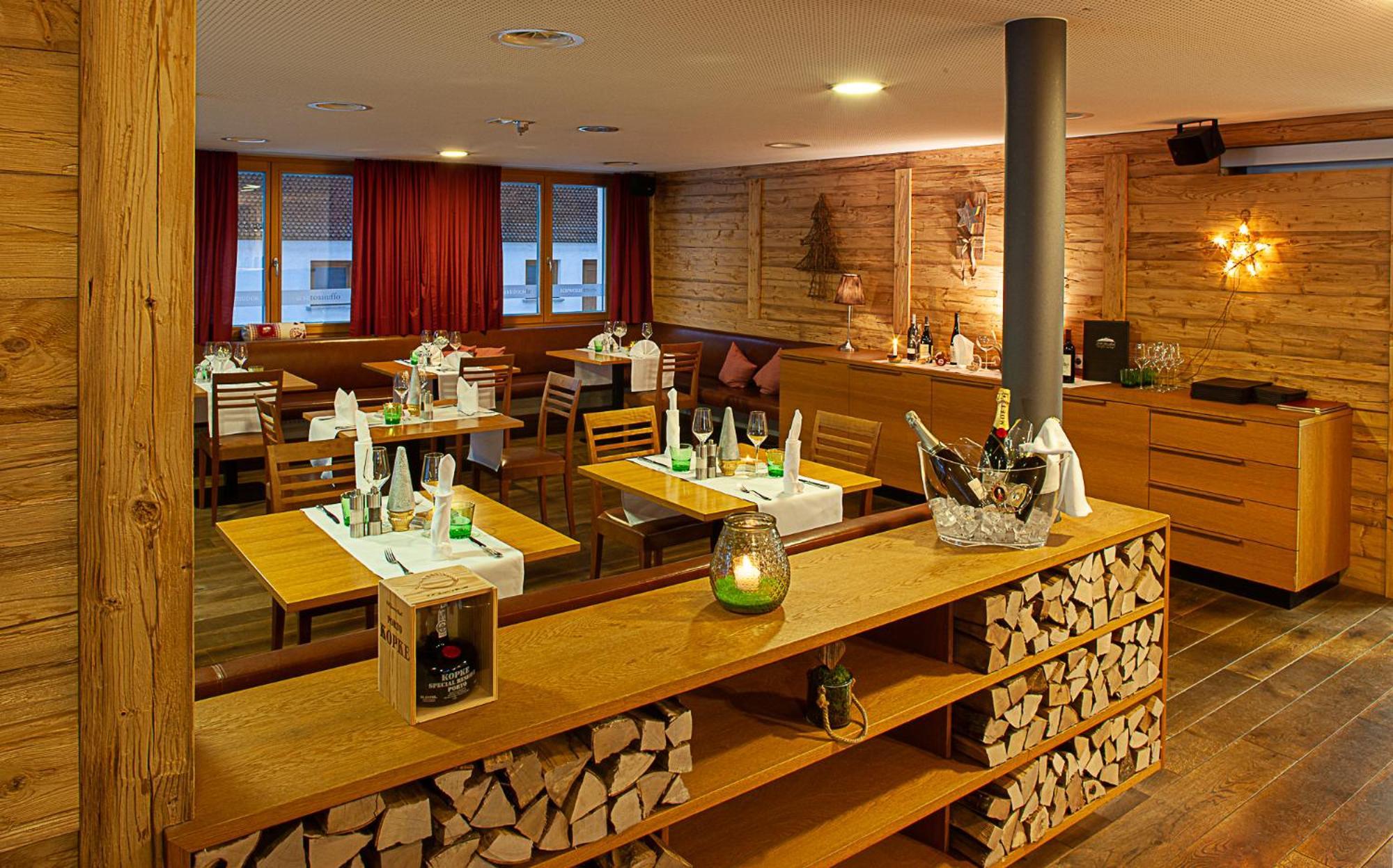Hotel Kanisfluh 梅劳 外观 照片