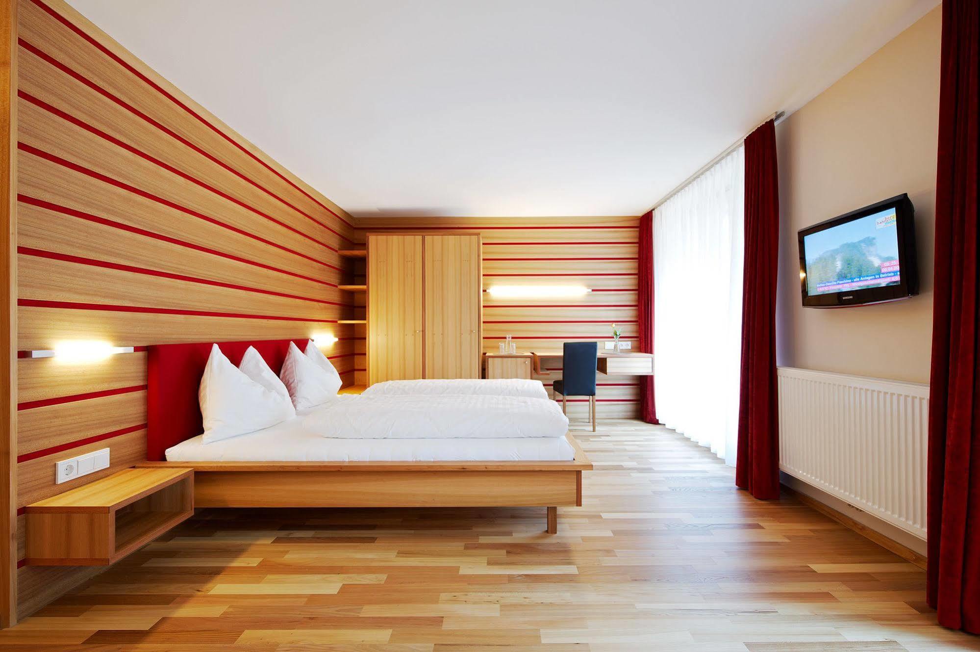 Hotel Kanisfluh 梅劳 外观 照片